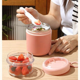 Premium 860ml dual-layer insulated breakfast cup featuring a 304 stainless steel interior, top dry-food compartment, and integrated spoon, ideal for corporate branding